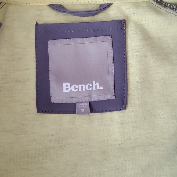 Bench Trickster Zip Thru Funnel Neck - Picture 2 of 3